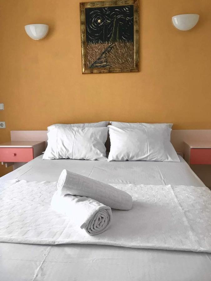Villa Kolona Leptokaryá Buitenkant foto