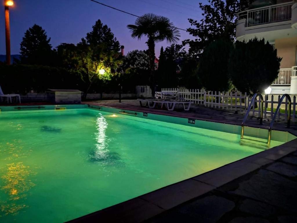 Villa Kolona Leptokaryá Buitenkant foto