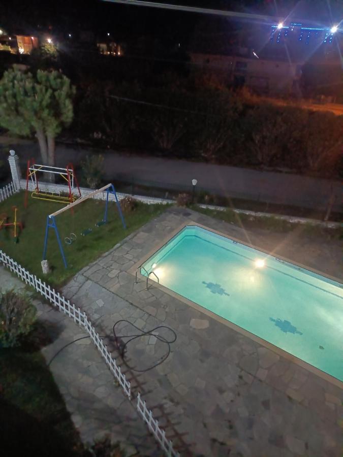 Villa Kolona Leptokaryá Buitenkant foto